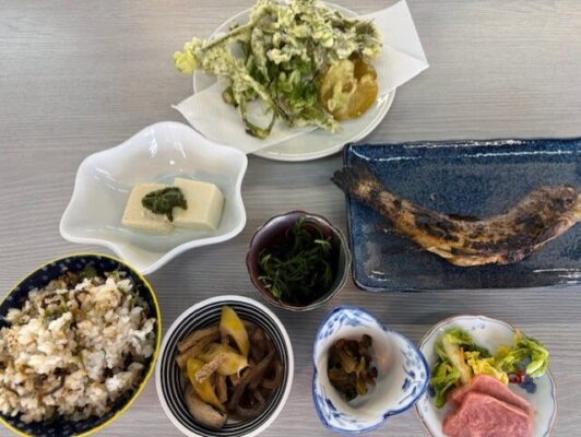 初　おんたけ山菜散策隊！